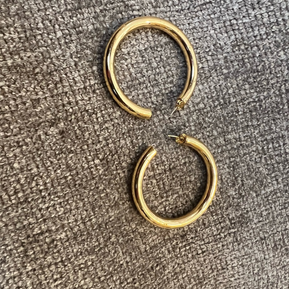 earring